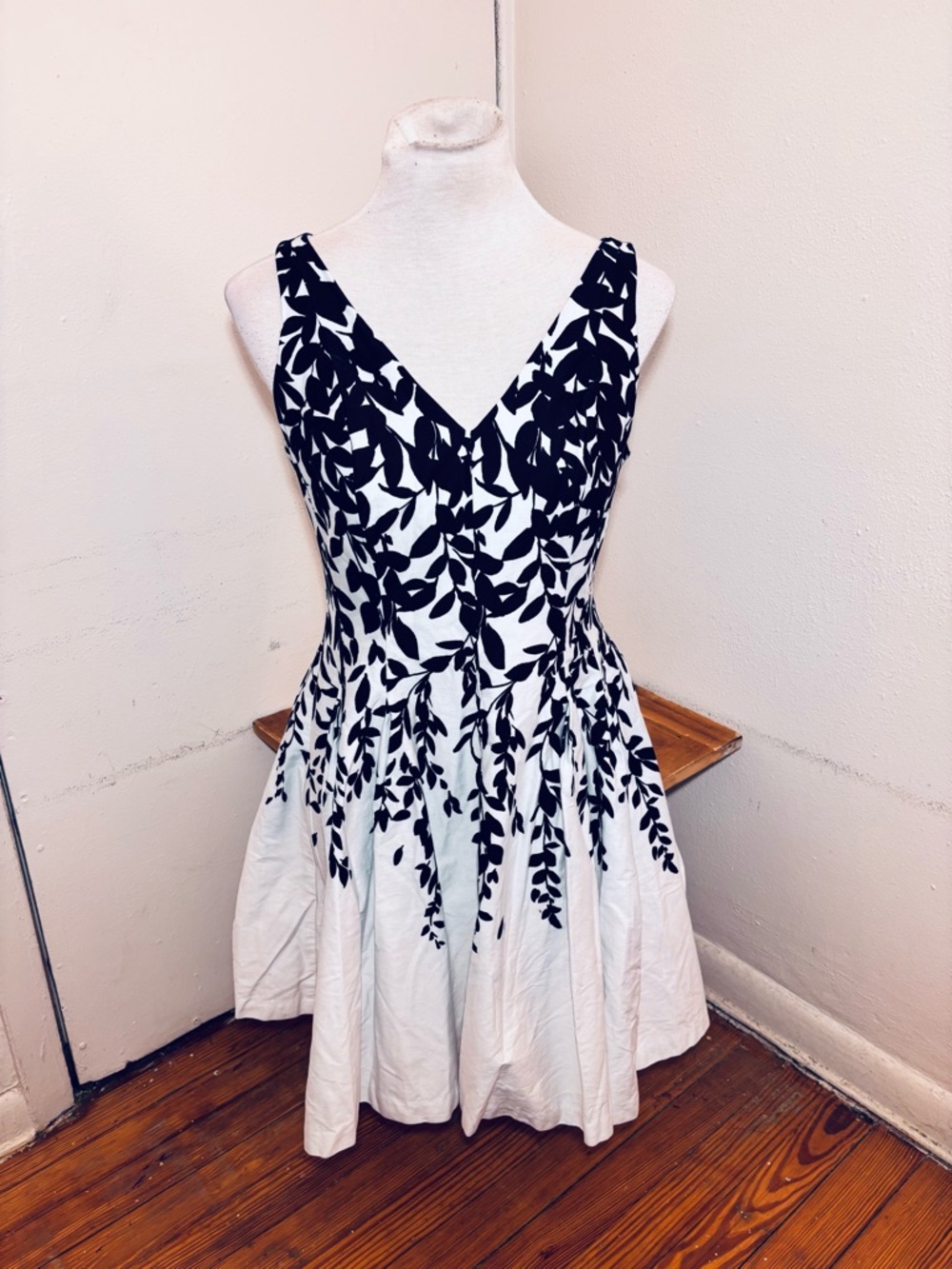 Lauren Ralph Lauren Sleeveless Leaf Foliage Fit & Flare Dress
